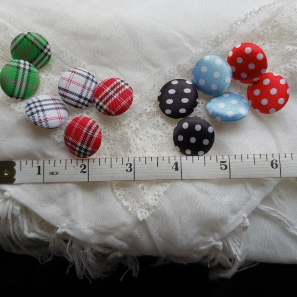 🍂3 for $15! Six pairs stud earrings!🍂 - Picture 4 of 5